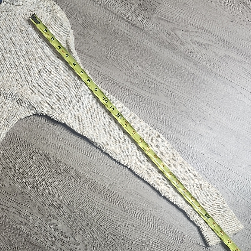 GAP Beige Knit Pullover - Picture 5 of 7